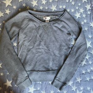 Cute Cropped Lace back sweatshirt XS